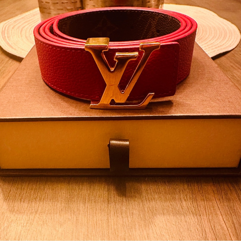 Authentic 30MM Louis Vuitton Reversible Monogram on Red Leather Size 85/34